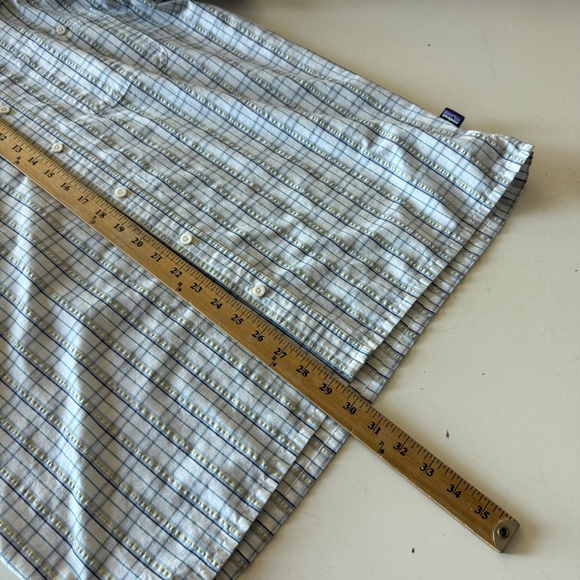 Patagonia Outdoors Primary White Textured Plaid Polyester Button Up Shirt LARGE - Picture 7 of 9